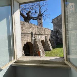 Istra, Buje, Starija kamena kuća, jedinstvena lokacija, panoramski pogled