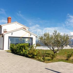 Istra, Buzet, luksuzna vila s bazenom