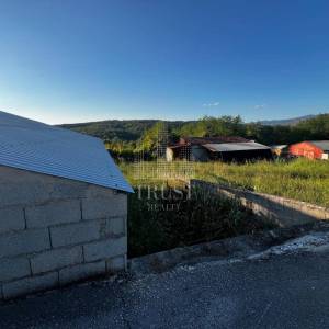 ISTRA, ČEPIĆ - Seosko imanje s gospodarskim objektima i velikim investicijskim potencijalom 