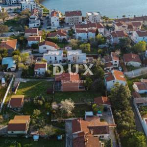 Istra, Medulin, obiteljska kuća, 184,45 m2, zaseban apartman