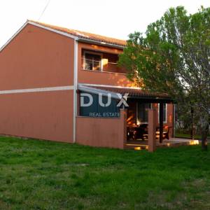 Istra, Medulin, obiteljska kuća, 184,45 m2, zaseban apartman