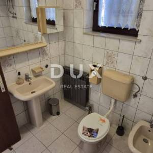 Istra, Medulin, obiteljska kuća, 184,45 m2, zaseban apartman