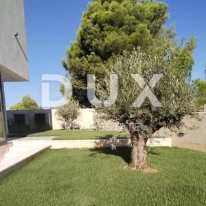 Istra, Medulin, vila, 420 m2, 150 metara od mora