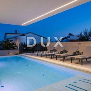 Istra, Medulin, vila, 420 m2, 150 metara od mora