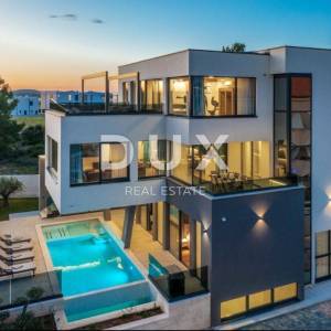 Istra, Medulin, vila, 420 m2, 150 metara od mora