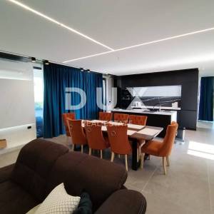 Istra, Medulin, vila, 420 m2, 150 metara od mora