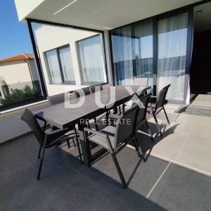 Istra, Medulin, vila, 420 m2, 150 metara od mora