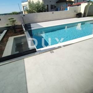 Istra, Medulin, vila, 420 m2, 150 metara od mora