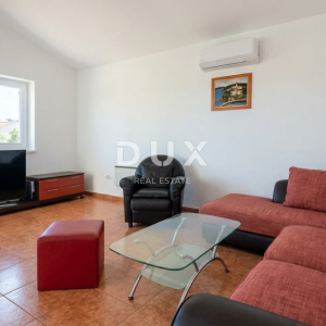 Istra, Novigrad, stan, 78 m2, parking