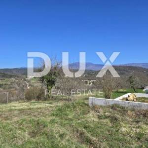 ISTRA, PIĆAN - Moderna vila s bazenom u mirnom selu