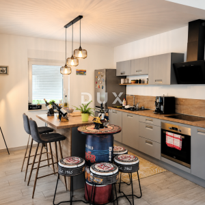 Istra, Poreč, samostojeća kuća, 140 m², bazen