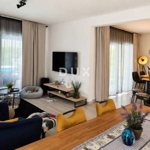 Istra, Poreč, samostojeća kuća, 140 m², bazen