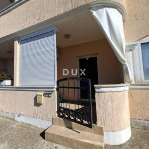 Istra, Pula, dvosobni stan, 41,89 m2, prizemlje, dvorište, parking