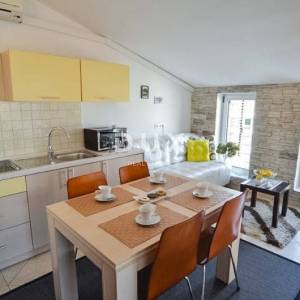 Istra, Rovinj, apartmanska kuća, 414,06 m2, 6 apartmana, stan