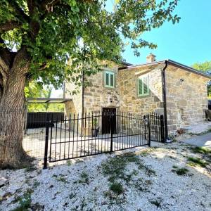 Istra, Sovinjak, kamena kuća, 89,13 m2