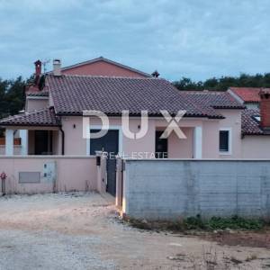 Istra, Svetvinčenat, kuća, 133 m2, bazen, okućnica 650 m2