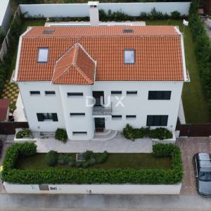 Istra, Umag, 373.00 m2, mediteranska vila, bazen