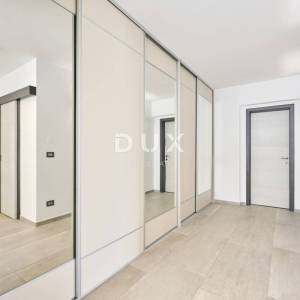 Istra, Umag, 373.00 m2, mediteranska vila, bazen