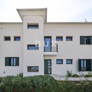 Istra, Umag, 373.00 m2, mediteranska vila, bazen