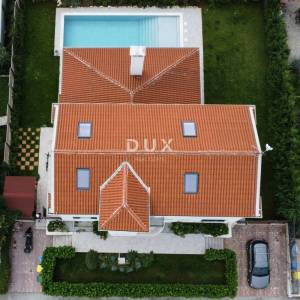 Istra, Umag, 373.00 m2, mediteranska vila, bazen