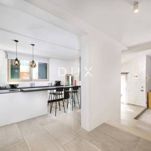 Istra, Umag, 373.00 m2, mediteranska vila, bazen