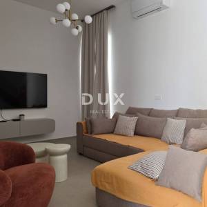 Istra, Umag, dvojna kuća, 157 m², bazen, novogradnja