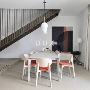 Istra, Umag, dvojna kuća, 157 m², bazen, novogradnja