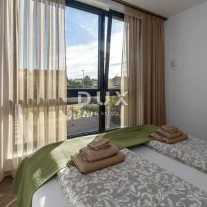 Istra, Umag, samostojeća kuća, 238 m², bazen, novogradnja