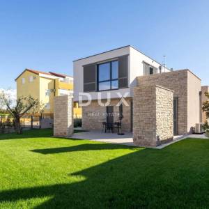 Istra, Umag, samostojeća kuća, 238 m², bazen, novogradnja