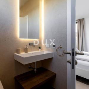 Istra, Umag, samostojeća kuća, 238 m², bazen, novogradnja