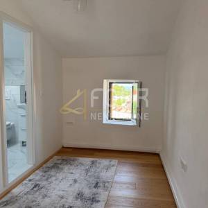 Istra, Vodnjan, adaptirana dvojna kuća