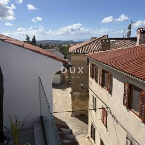 Istra, Vodnjan, kamena kuća, 93 m2, renovirana, krovna terasa