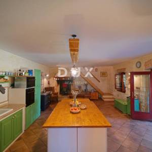 Istra, Vrsar, kamena vila, 124 m2, renovirana