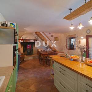 Istra, Vrsar, kamena vila, 124 m2, renovirana