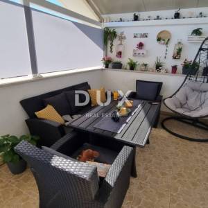 Kanfanar, Putini, 3-sobni stan, 74 m2, terasa, parking