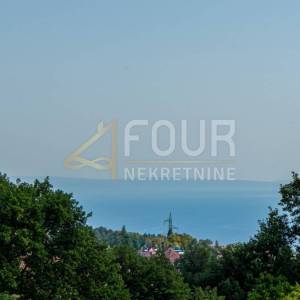 Kastav, 76.50m2, 2s+db, terasa, pogled na more