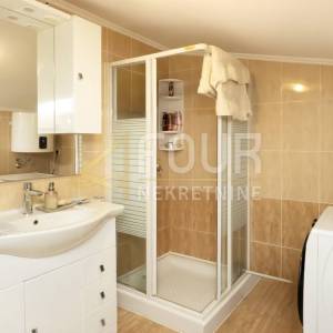Kastav, 76.50m2, 2s+db, terasa, pogled na more