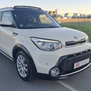 Kia Soul 1.6 CRDi EX | kamera | parking senzori | navigacija | koža