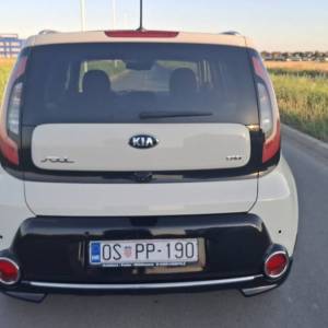 Kia Soul 1.6 CRDi EX | kamera | parking senzori | navigacija | koža