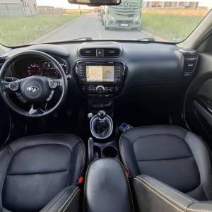 Kia Soul 1.6 CRDi EX | kamera | parking senzori | navigacija | koža