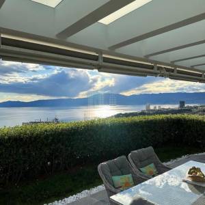 Kostrena — Luksuzna moderna vila s bazenom i panoramskim pogledom na Kvarner