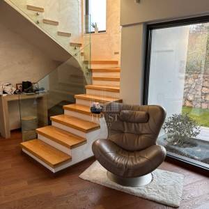 Kostrena — Luksuzna moderna vila s bazenom i panoramskim pogledom na Kvarner