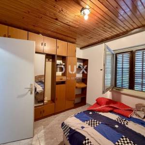 Krk, Čižići, dvojna kuća, 126 m2, 2 jedinice, 350 m od mora