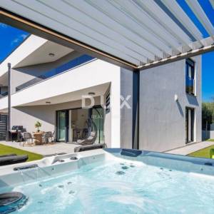 Krk, Draga Bašćanska, 2-sobni stan, 64 m2, vrt, jacuzzi