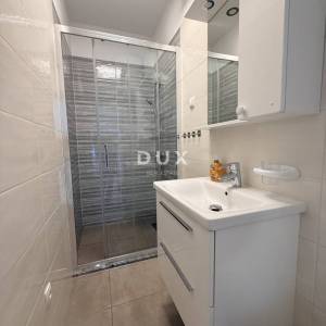 Krk, Malinska, apartman na 1. katu, 73 m², vlastiti parking