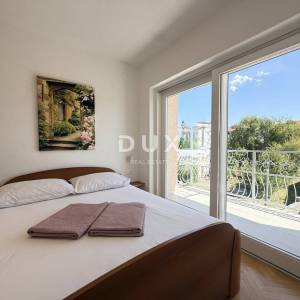 Krk, Malinska, apartman na 2. katu, 73 m², parking