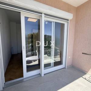 Krk, Malinska, apartman na 2. katu, 73 m², parking