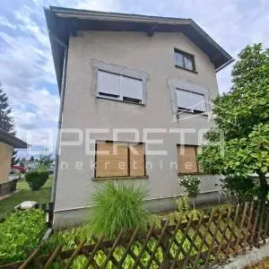 Kuća na Banfici - 160 m2 NKP, 258 dvorište
