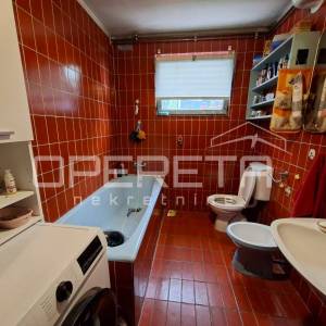 Kuća na Banfici - 160 m2 NKP, 258 dvorište