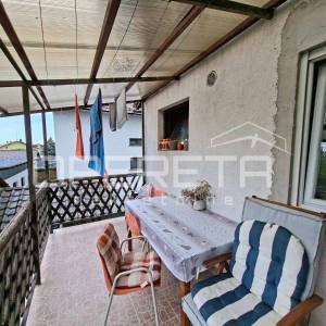 Kuća na Banfici - 160 m2 NKP, 258 dvorište